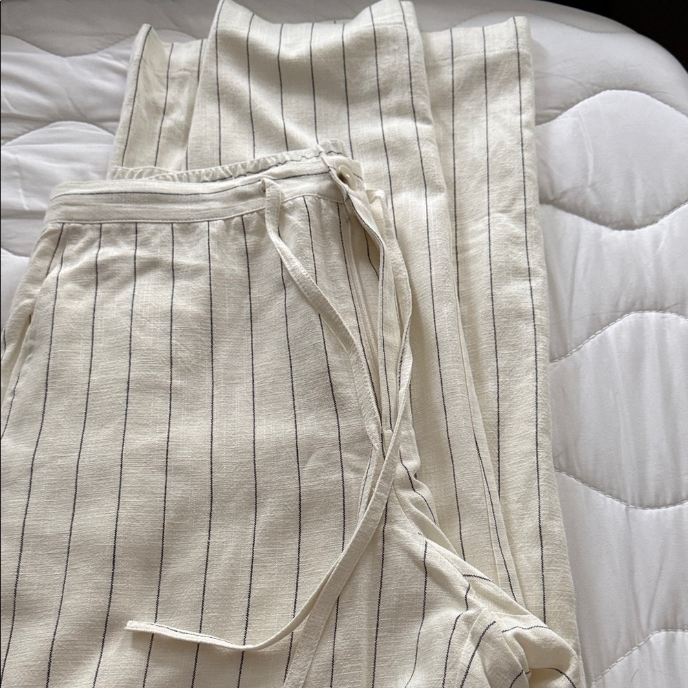 Z Supply Cream Pinstripe Straight Leg Pants